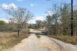 214 The Ranch Rd, Del Valle, TX 78617 - Photo 24