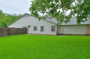 13207 Saxby Ct, Austin, TX 78729 - Photo 2