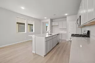 207 Hornet St, Elgin, TX 78621 - Photo 6
