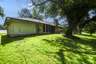 4614 Bundyhill Dr, Austin, TX 78723 - Photo 6