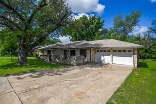 4614 Bundyhill Dr, Austin, TX 78723 - Photo 2
