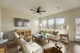 318 Schuylerville Dr, Elgin, TX 78621 - Photo 2