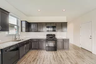 318 Schuylerville Dr, Elgin, TX 78621 - Photo 18