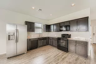 318 Schuylerville Dr, Elgin, TX 78621 - Photo 8