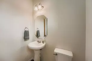 318 Schuylerville Dr, Elgin, TX 78621 - Photo 18