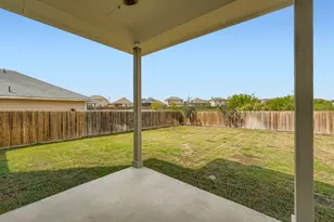 318 Schuylerville Dr, Elgin, TX 78621 - Photo 30