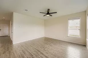 318 Schuylerville Dr, Elgin, TX 78621 - Photo 10