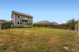 318 Schuylerville Dr, Elgin, TX 78621 - Photo 32