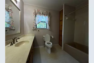 805 Howard Street, Taylor, TX 76574 - Photo 18