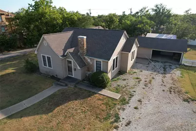 805 Howard Street, Taylor, TX 76574 - Photo 4