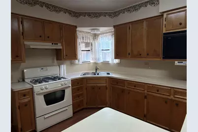 805 Howard Street, Taylor, TX 76574 - Photo 8