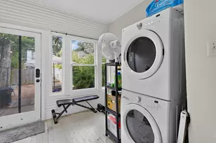 307 E 35th St, Austin, TX 78705 - Photo 30