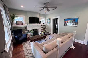 307 E 35th St, Austin, TX 78705 - Photo 8
