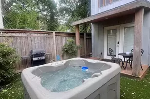307 E 35th St, Austin, TX 78705 - Photo 14
