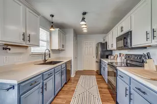 13240 High Sierra St, Manor, TX 78653 - Photo 6