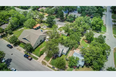 308 E Austin Avenue, Round Rock, TX 78664 - Photo 8