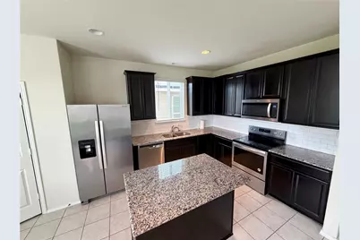 308 Autumn Rouge Street, New Braunfels, TX 78130 - Photo 2