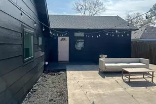 1403 Newfield Ln, Austin, TX 78703 - Photo 1