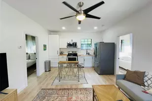 1403 Newfield Ln, Austin, TX 78703 - Photo 4