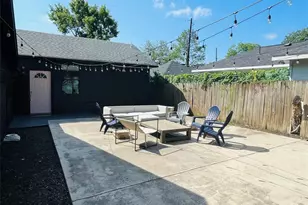 1403 Newfield Ln, Austin, TX 78703 - Photo 2