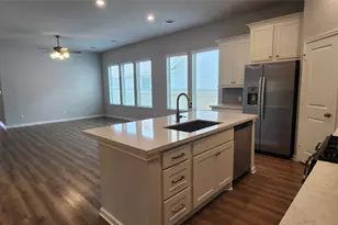 440 Los Olives Ln, Liberty Hill, TX 78641 - Photo 8