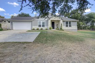 108 Charming Redbud Ln, San Marcos, TX 78666 - Photo 2