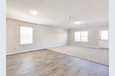 5913 Diamondleaf Bend, Austin, TX 78724 - Photo 2