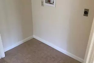 10806 W Lakeview Dr, Jonestown, TX 78645 - Photo 10