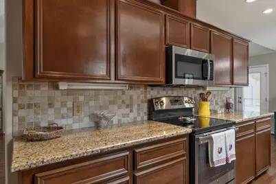 805 Craddock Court, Smithville, TX 78957 - Photo 12