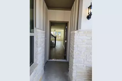 105 Isabella Way, Liberty Hill, TX 78642 - Photo 2