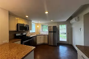 1216 W 22nd St, Austin, TX 78705 - Photo 8