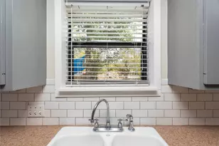 406 Lexington Rd, Elgin, TX 78621 - Photo 6