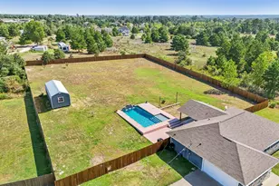 165 Cattlemens Dr, Bastrop, TX 78602 - Photo 2