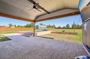 165 Cattlemens Dr, Bastrop, TX 78602 - Photo 4