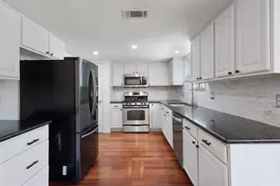 9809 Meadowheath Dr, Austin, TX 78729 - Photo 10