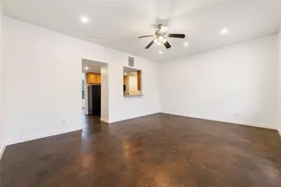 2601 E 7th Street #202, Austin, TX 78702 - Photo 8