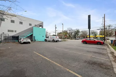 2601 E 7th Street #202, Austin, TX 78702 - Photo 28