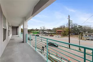 2601 E 7th St, Austin, TX 78702 - Photo 22