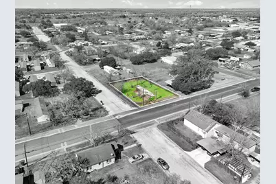 693 S Caldwell Street, Giddings, TX 78942 - Photo 8