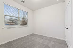 1200 S 10th St, Pflugerville, TX 78660 - Photo 10
