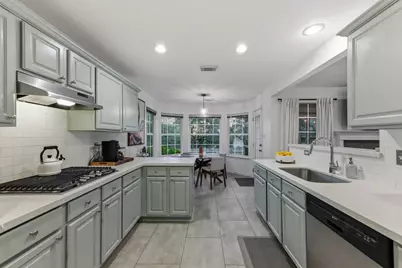 6925 Auckland Drive, Austin, TX 78749 - Photo 10