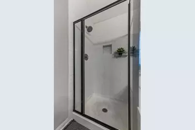 6925 Auckland Drive, Austin, TX 78749 - Photo 18