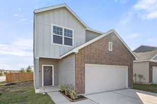 201 Wonderful Life Way, Jarrell, TX 76537 - Photo 2