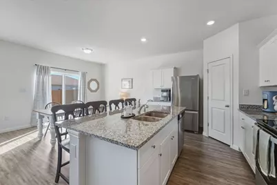 201 Wonderful Life Way, Jarrell, TX 76537 - Photo 12