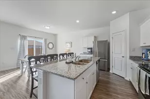 201 Wonderful Life Way, Jarrell, TX 76537 - Photo 12