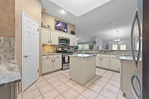 4110 Paseo Dr, Austin, TX 78739 - Photo 10