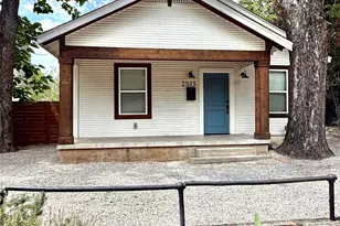 2513 E Cesar Chavez St, Austin, TX 78702 - Photo 1
