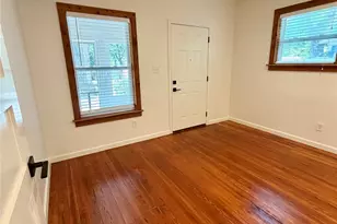 2513 E Cesar Chavez St, Austin, TX 78702 - Photo 6