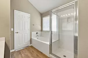 100 Lightfoot Ct, Hutto, TX 78634 - Photo 10