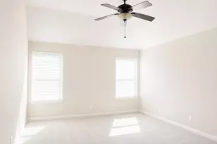 100 Lightfoot Ct, Hutto, TX 78634 - Photo 8